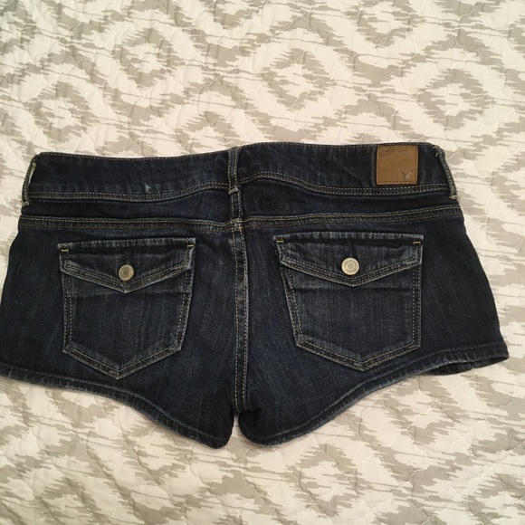 AE Shorts - Picture 2 of 2